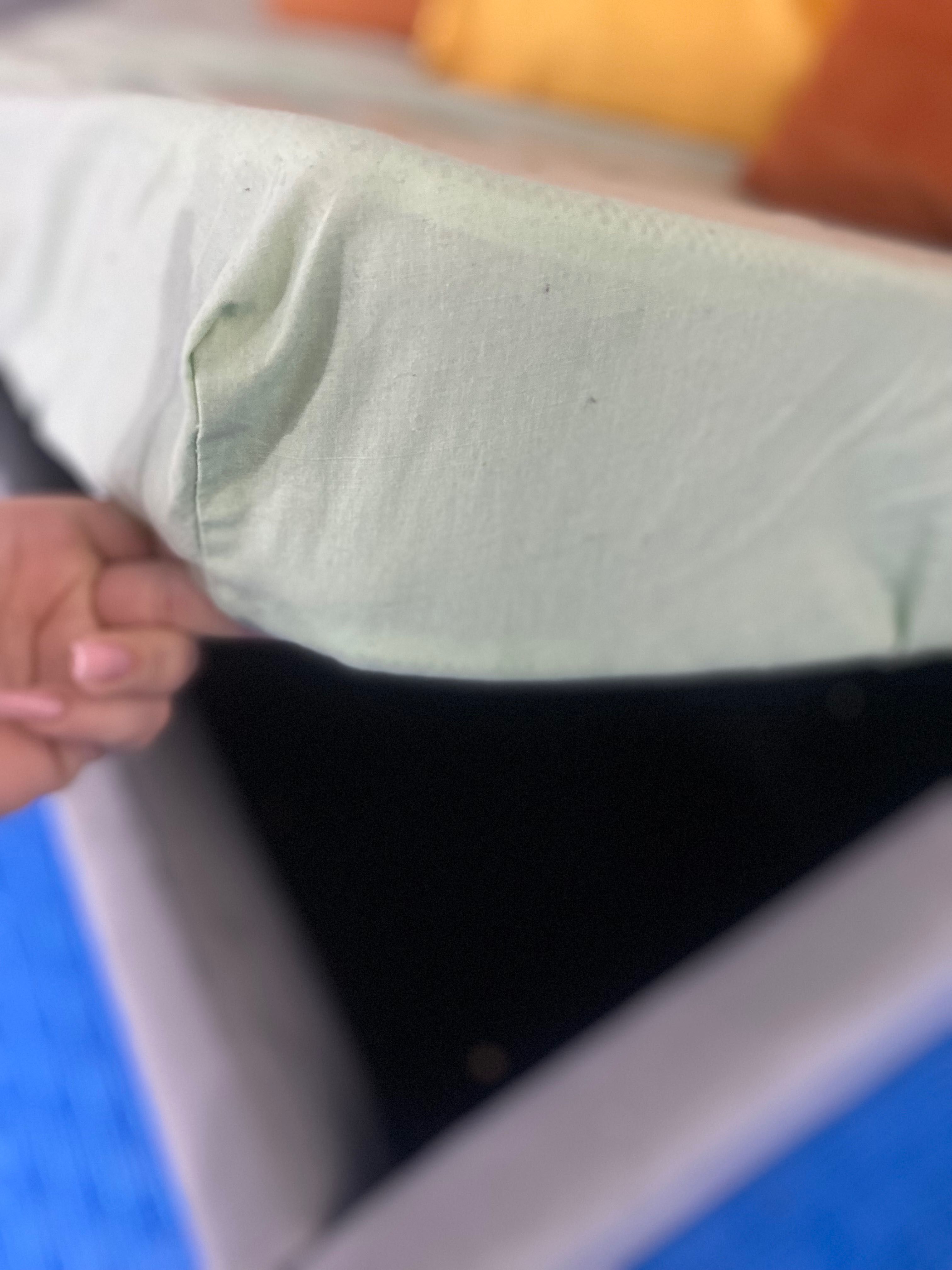 3 unidades CAMA MONTESSORI COM COM COLCHÃO SEMI NOVAS