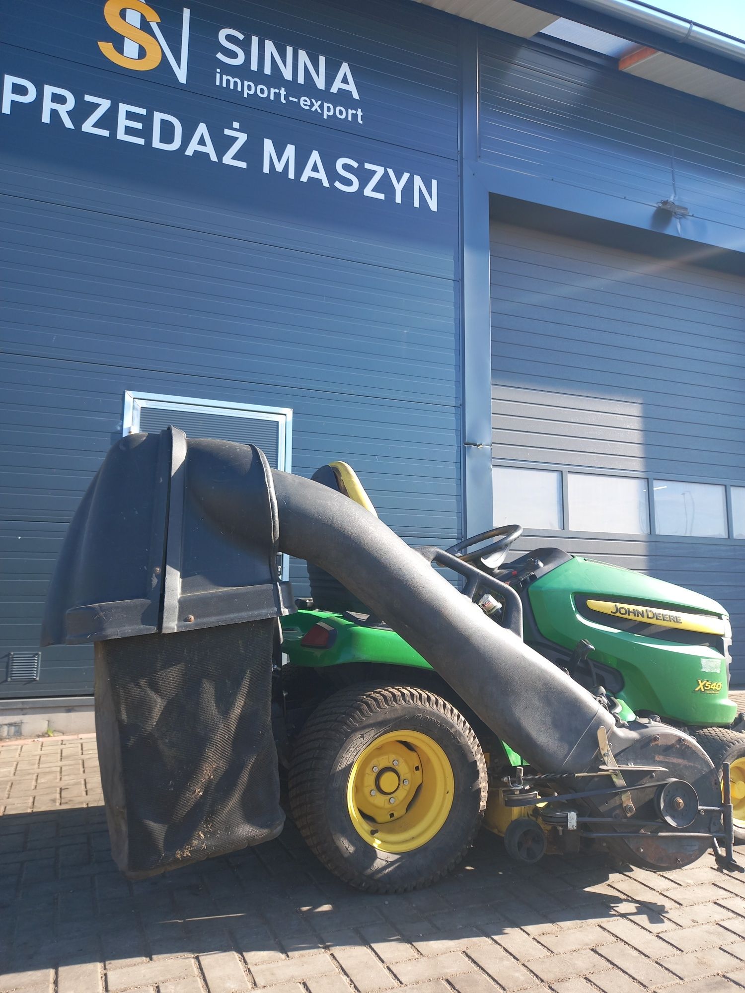 Traktorek kosiarka JOHN DEERE X540 sadowniczy komunalny Kosiarke ogrod