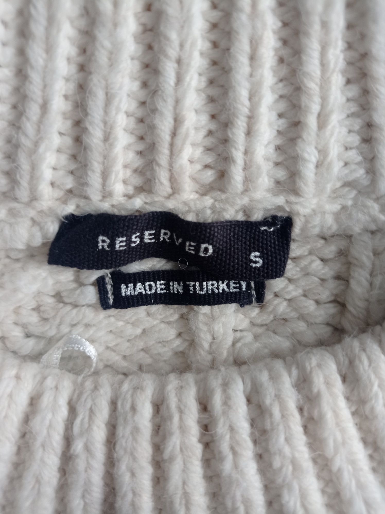 Sweterek damski  Reserved