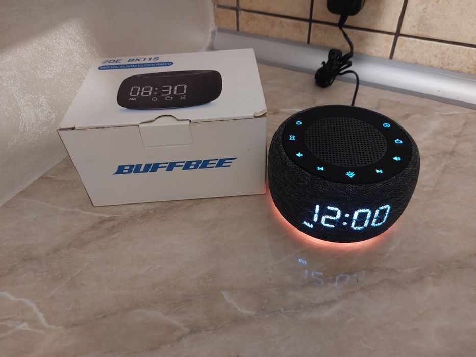 Radio, budzik ,lampka