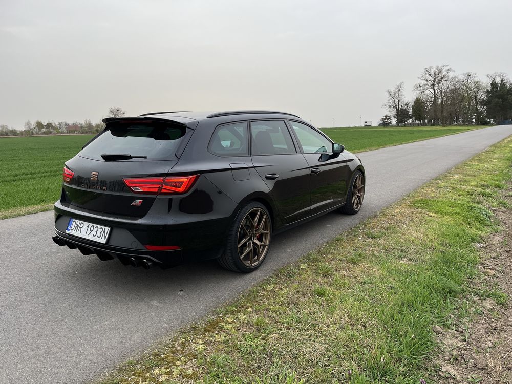 Seat Leon Cupra ST 300 4Drive Salon Polska