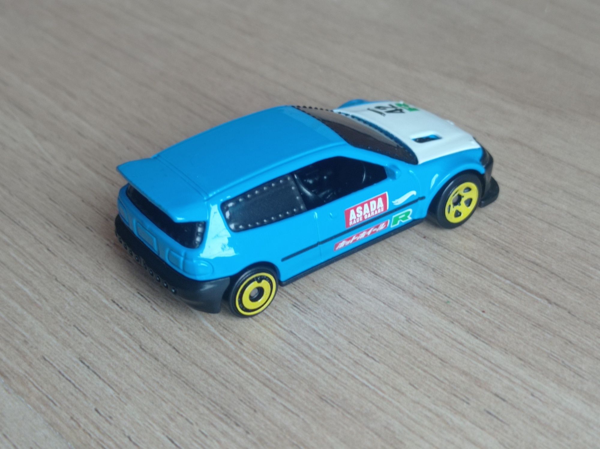 Model samochodu Honda Civic sportowa Hotwheels original 1:64