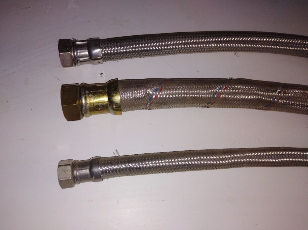 Weze grube w oplocie. 50-70 cm grubosc ok 4 i 3 cm.