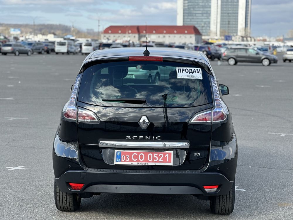 Renault scenic 2012