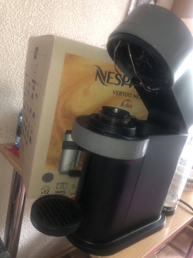 Ekspres nespresso vertuo jak  nowy