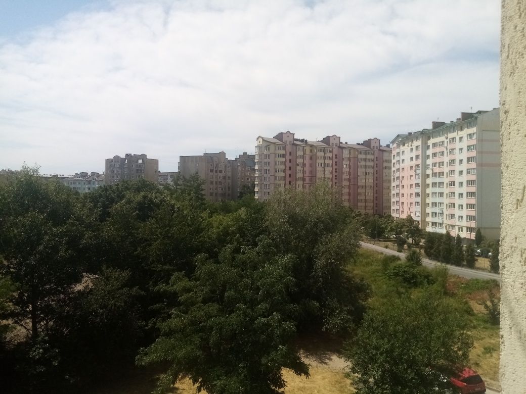 Продається 2ох кімнатна квартира вул Хіміків