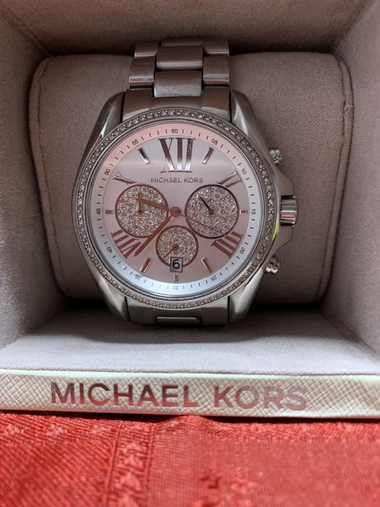 Часы женские  Michael Kors
