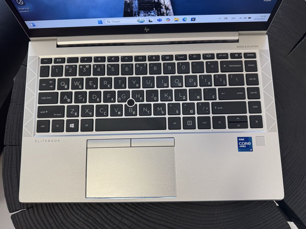 HP EliteBook 840 G8 (i7-1185G7 16GB SSD512GB IPS) #0712