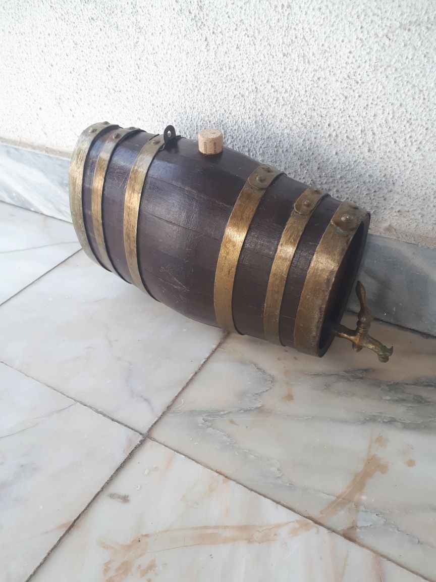 Barril Ovalizado Antigo