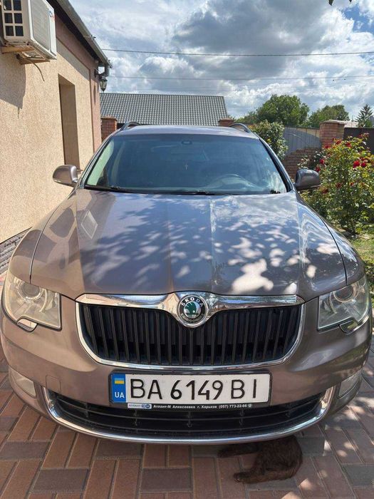 Skoda Superb 2012