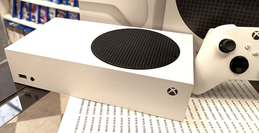 Konsola Xbox Series S stan idealny Gwarancja Sklep Wrocław