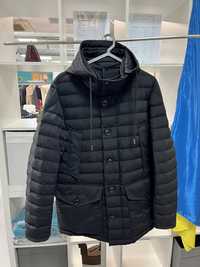 Casaco Preto de Luxo da Moncler S/M