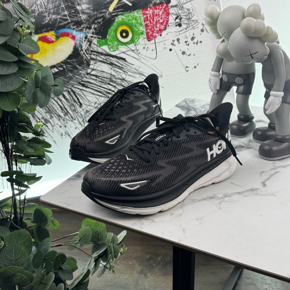 Кросівки Hoka Clifton 9 40.5 розмір 3506