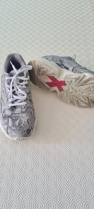 Ténis Adidas tam.36 2/3