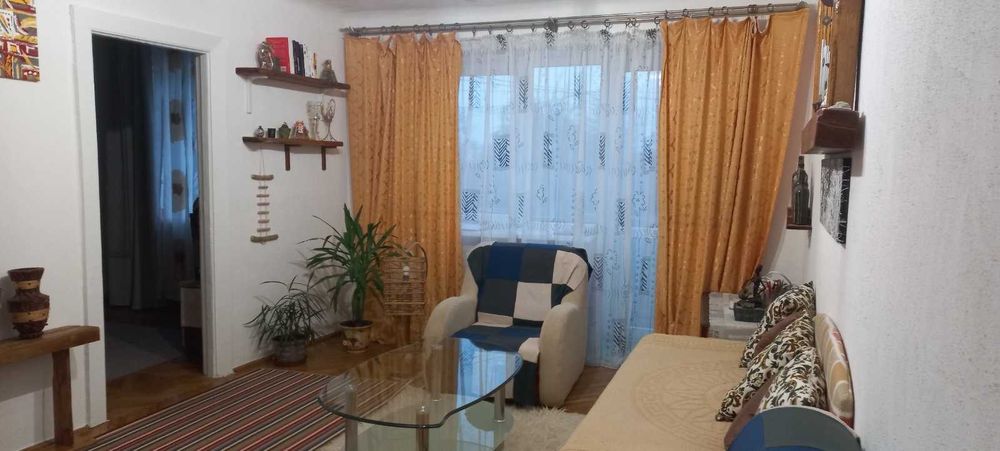 Здається 3-кімнатна квартира в с. Куровичі