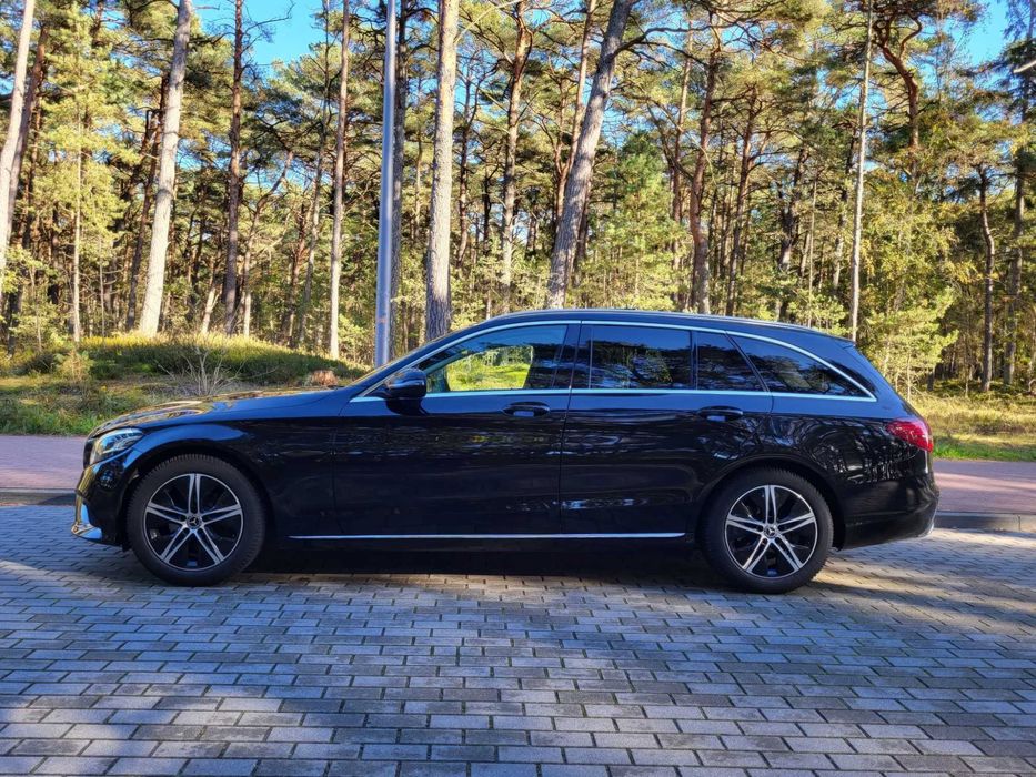Mercedes-Benz C-Class C 300      2019