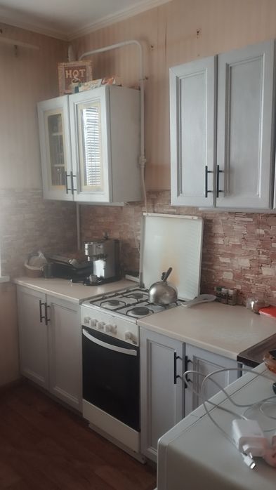 Продаю кухонні меблі б.у. з мийкою. Для дому Чи дачі