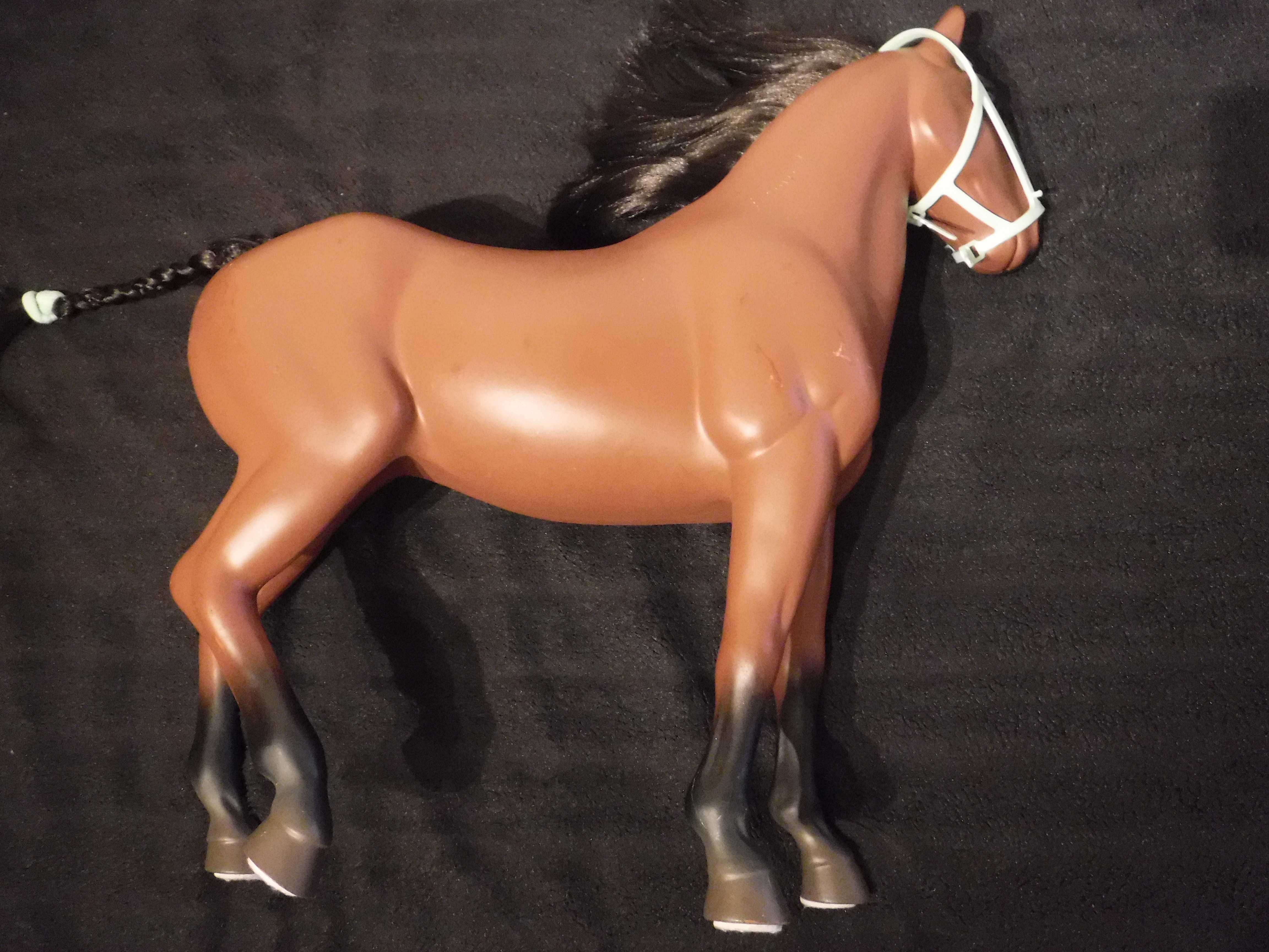 Mega koń dla lalki Barbie  < 14