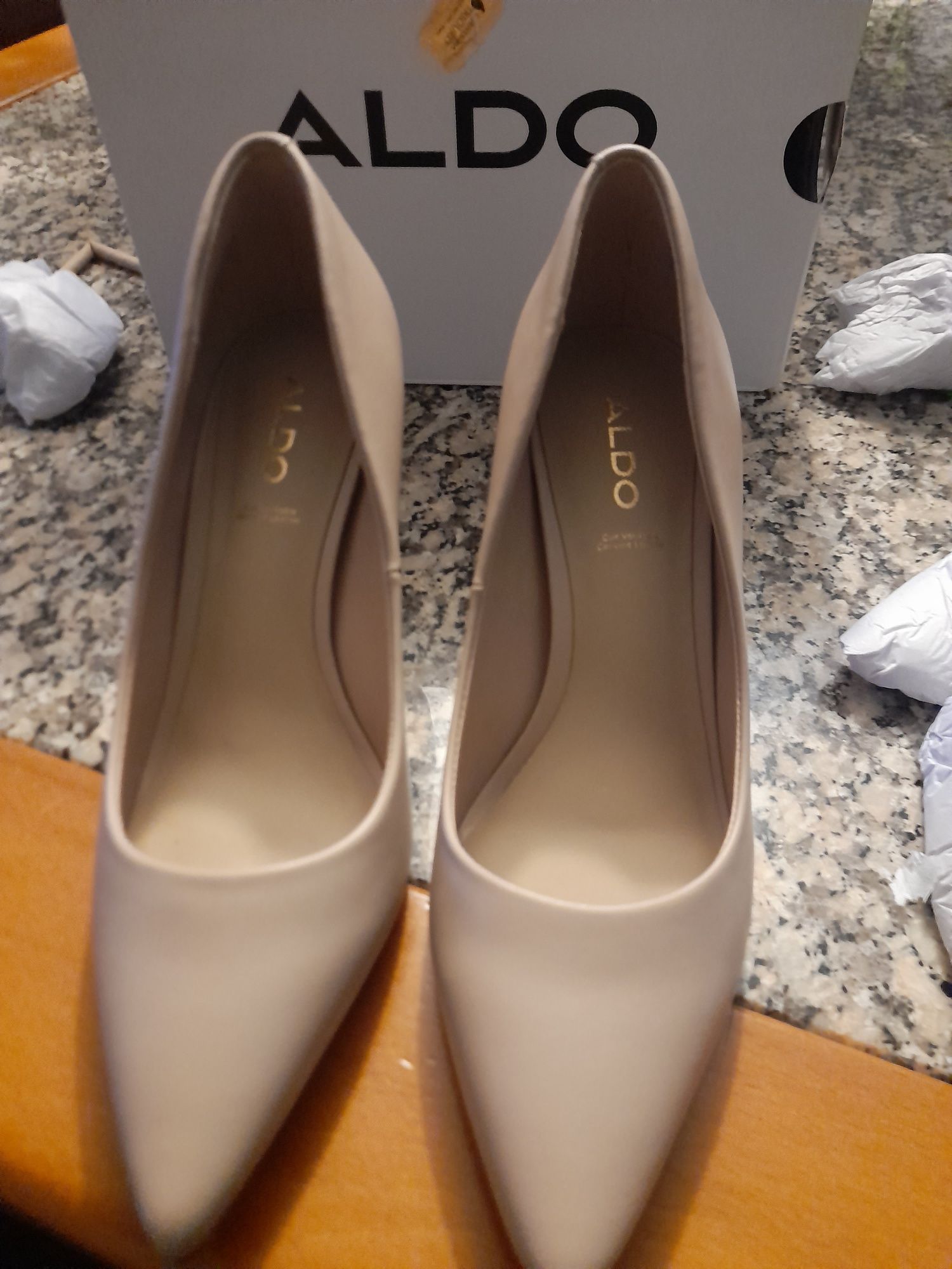 Sapatos novos numero 36 da Aldo