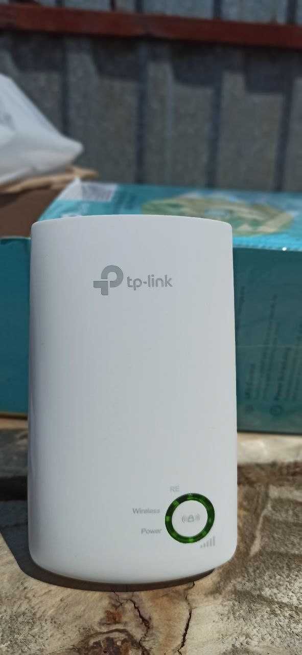 Ретранслятор TP-LINK TL-WA854RE