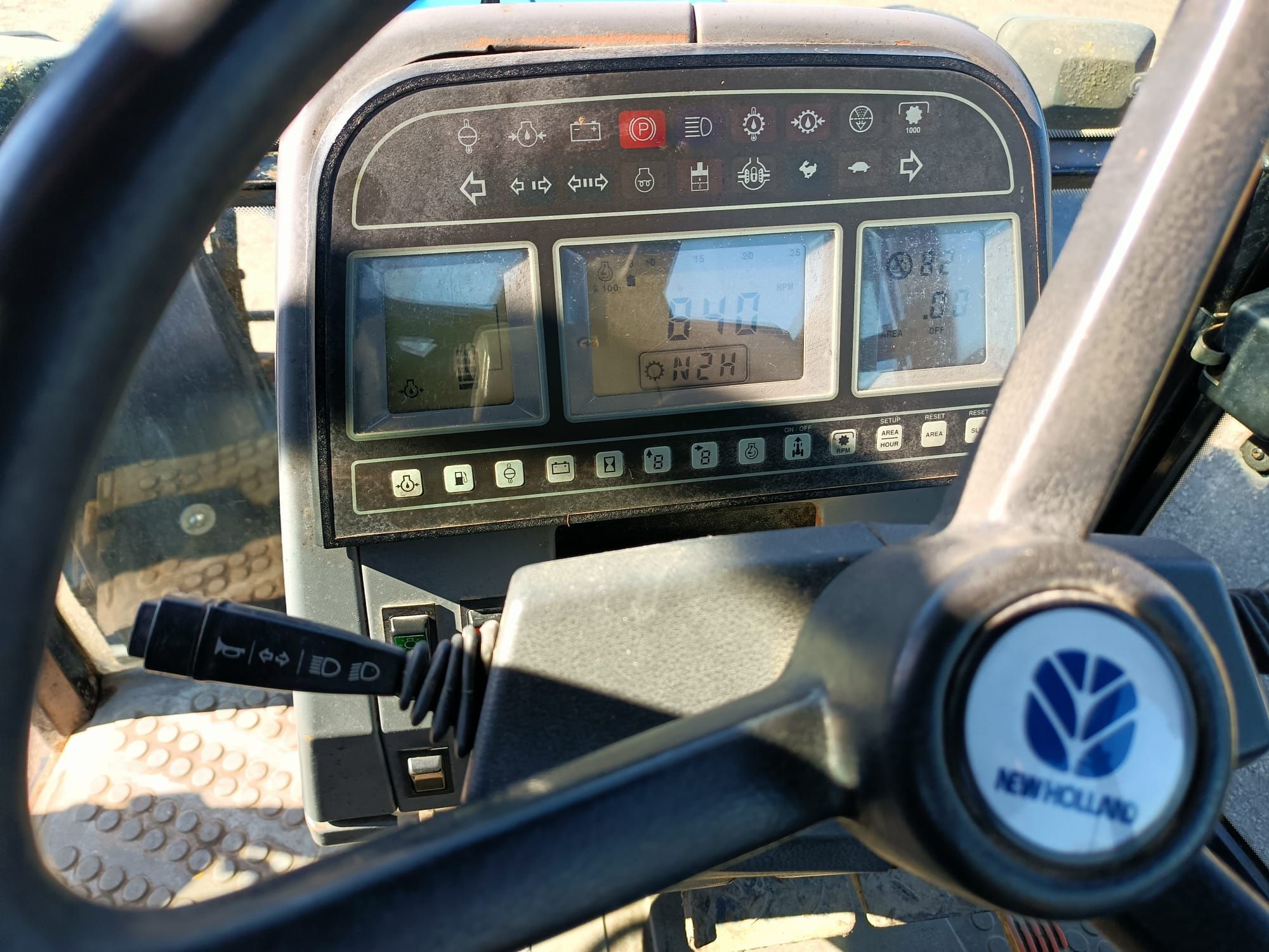 New Holland 7840 Ford 7840 case mxu 100 valtra a 92