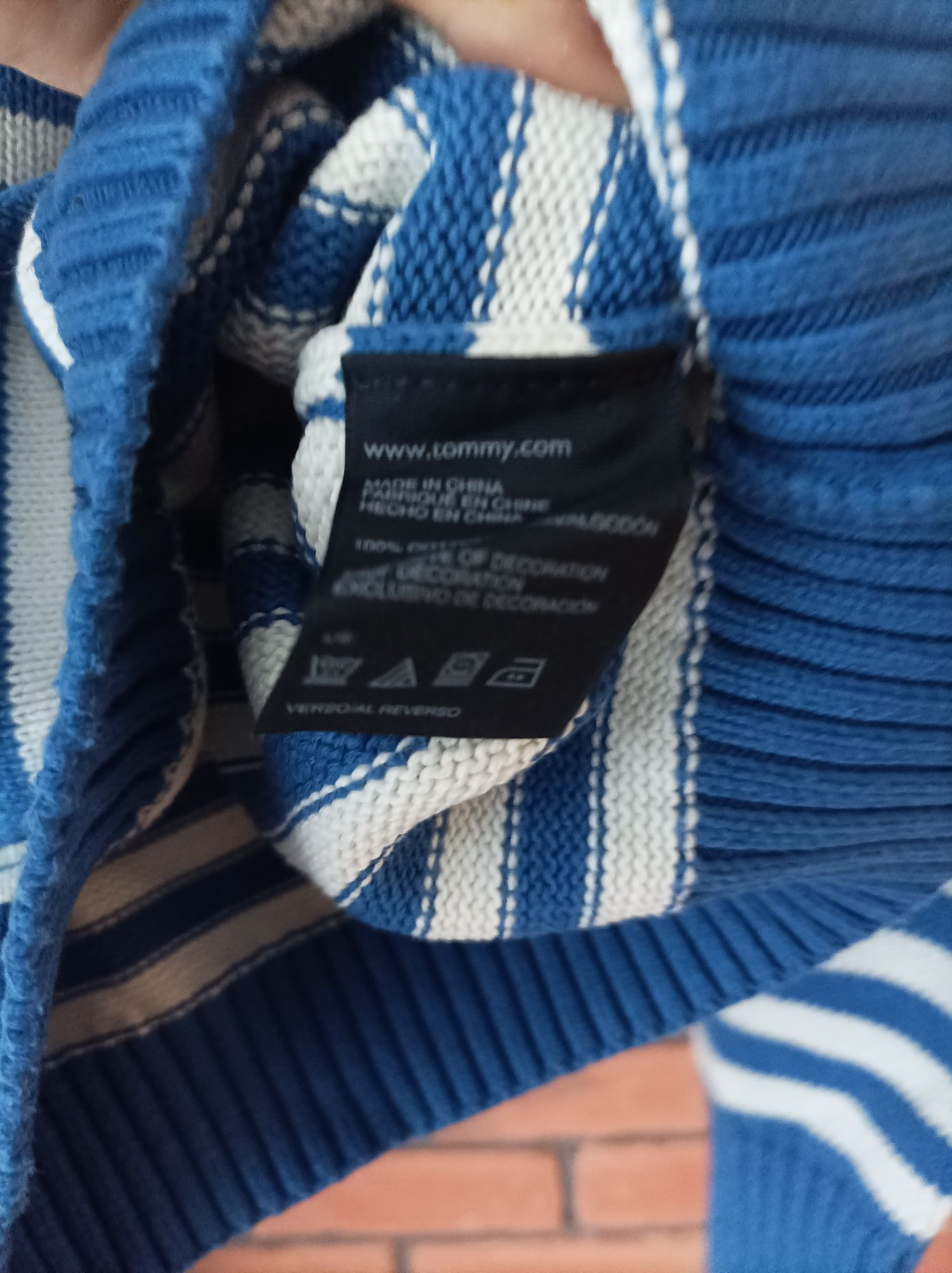 Sweter w paski Tommy Hilfiger