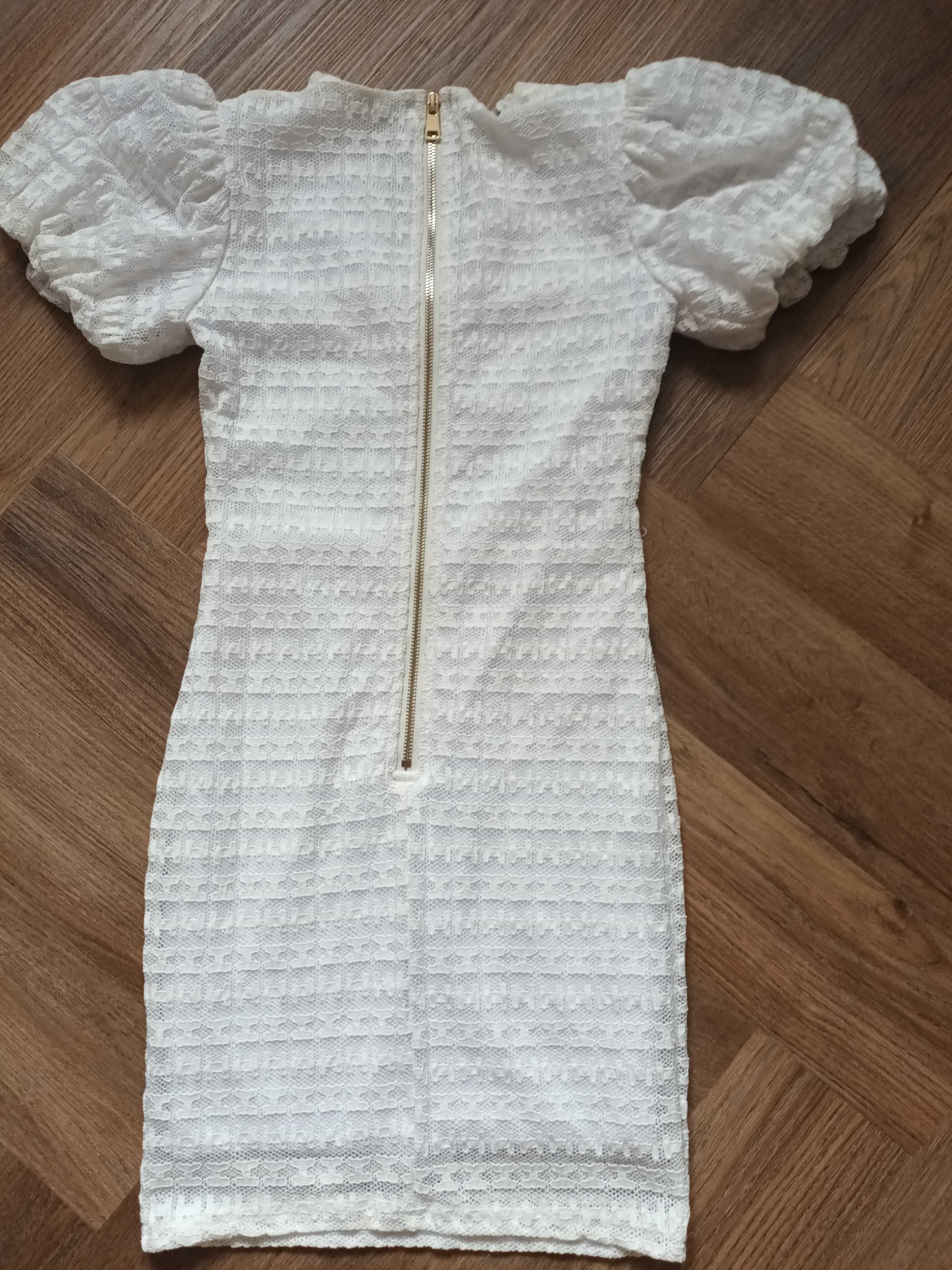 Koronkowa biała sukienka na 12 lat