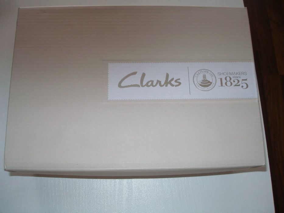 Czółenka CLARKS 37