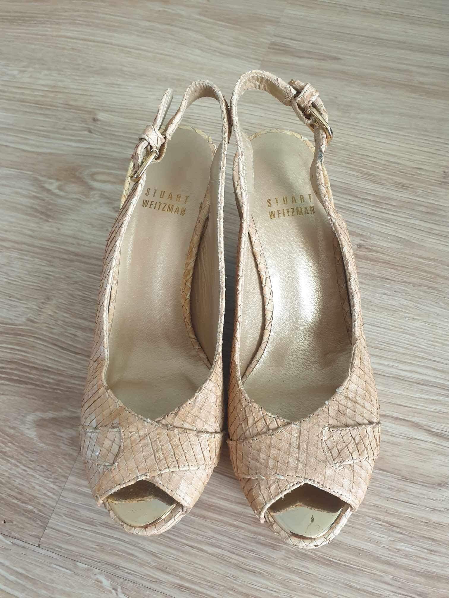 Stuart Weitzman sandały na koturnie 35