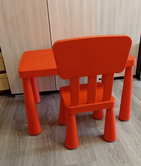 Набір меблів дитячий стіл та стілець IKEA (Ікея) MAMMUT