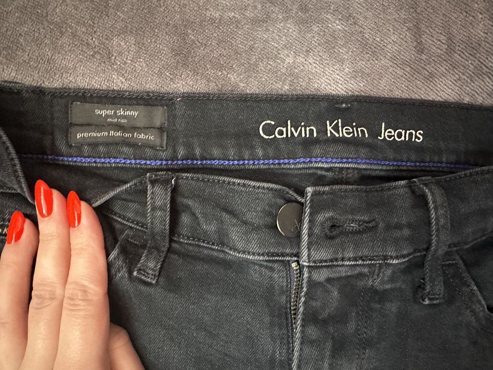 Продам жен.джинсы s Calvin Klein оригинал