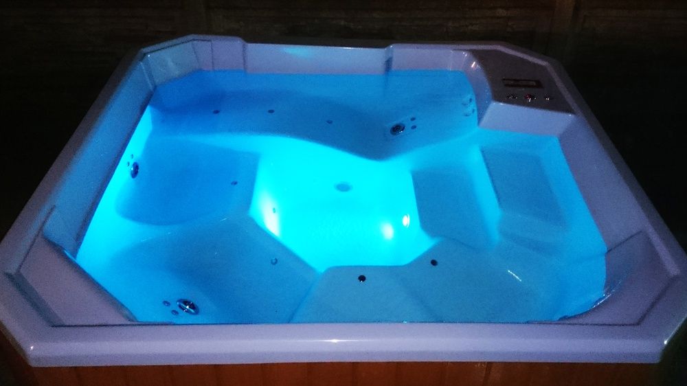 Zbiornik na wodę deszczową zbiornik na deszczówkę Basen Retencyjny