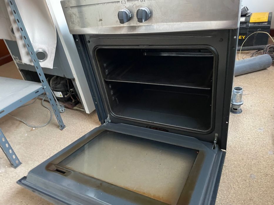 Forno eléctrico de encastrar Teka