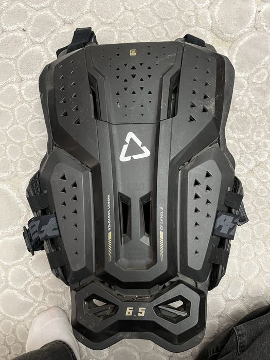 Захист тіла, черепаха панцир Leatt 6.5 xl