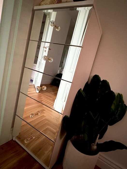 Przepiękna Luxusowa komoda lustrzana z fazką i kryształowymi gałkami