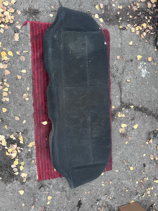 Продам сидіння задні на ауді 80