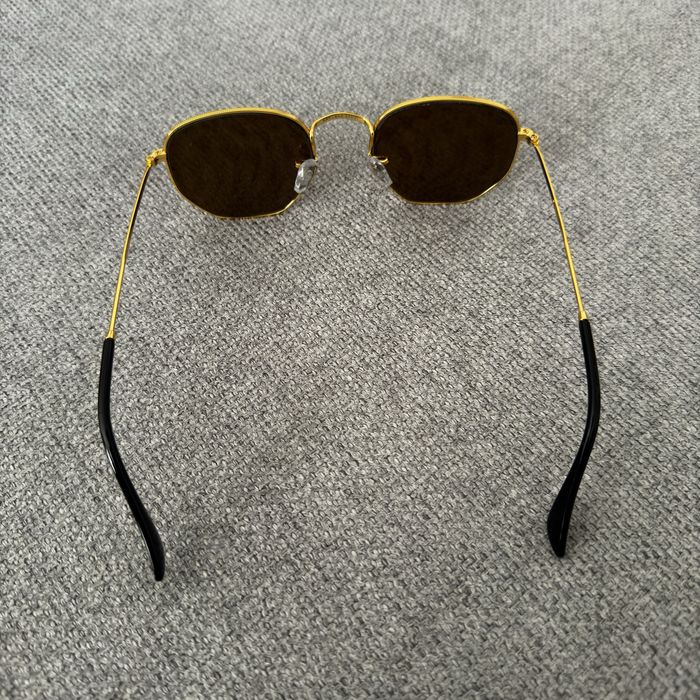 Vendo 2 oculos de sol ray ban