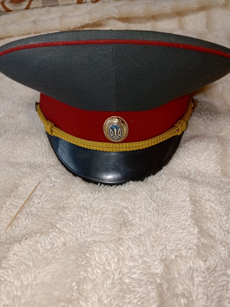 Фуражка новая продам
