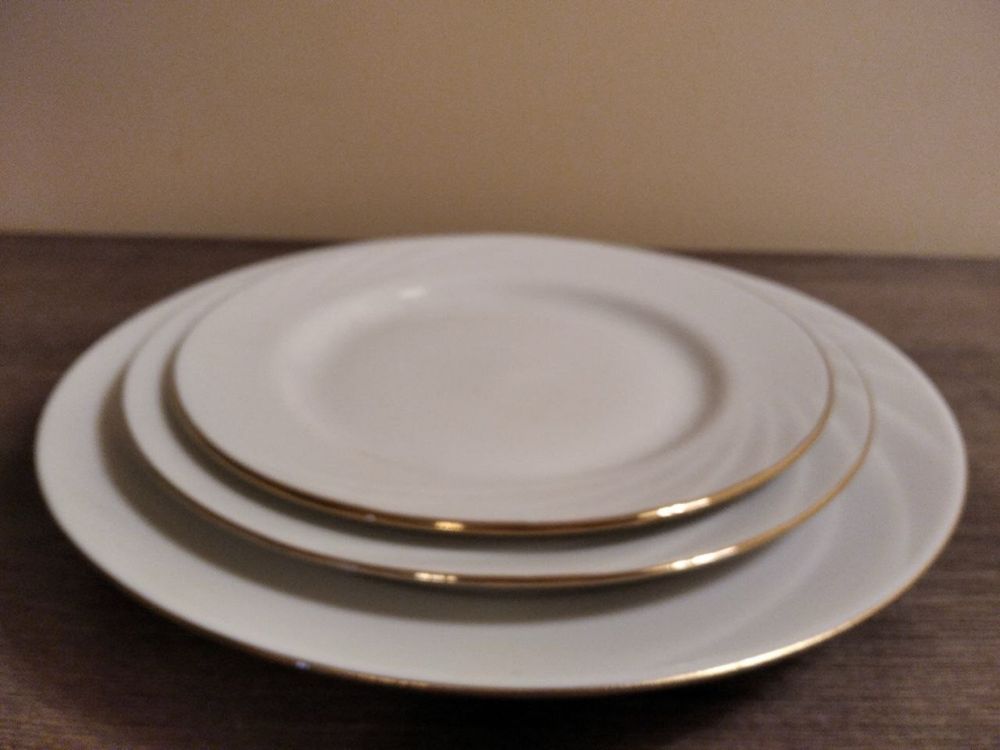 Столовый сервиз набор на 6 персон фарфор тарелки салатник блюдо