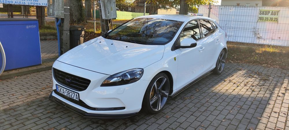 Volvo V40 D3 2015r 203km 486nm
