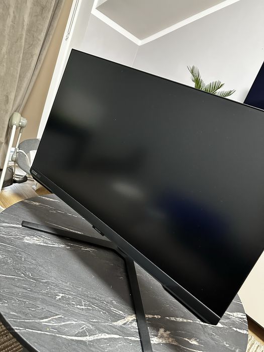 Monitor Samsung S32BG700 EU – stan jak nowy