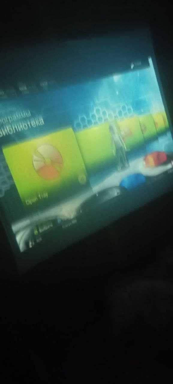 XBox 360 Slim 512гб 2 джойстики