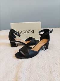 Skórzane czarne eleganckie sandały Lasocki 39 24.5cm na obcasie