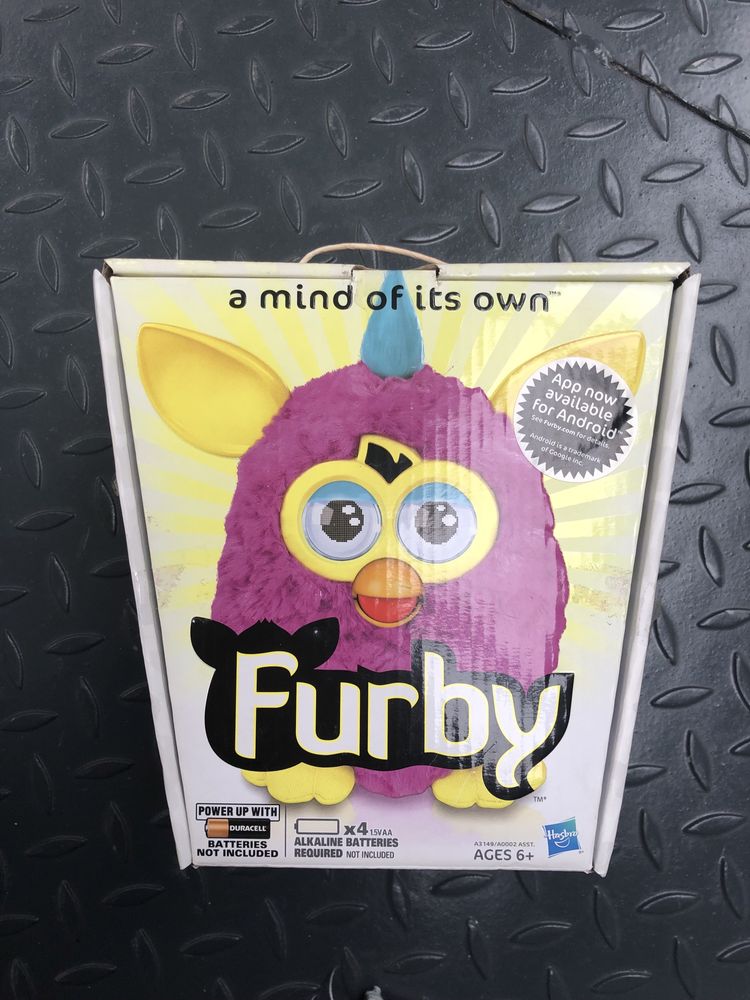 Furby (Brinquedo Eletrónico)