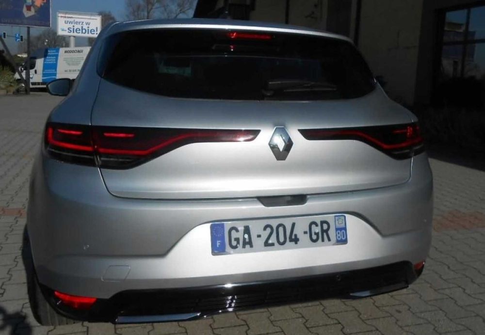 Renault Megane IV бампер передній задній є всі б/у запчастини розборка