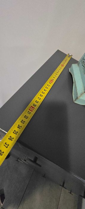 Pojemna komoda z szufladami i półkami na buty