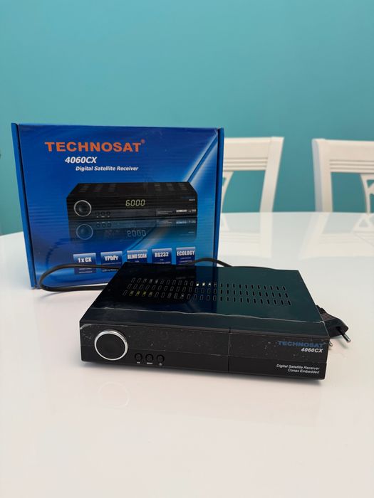 Цифровий супутниковий тюнер Technosat 4060CX б/в