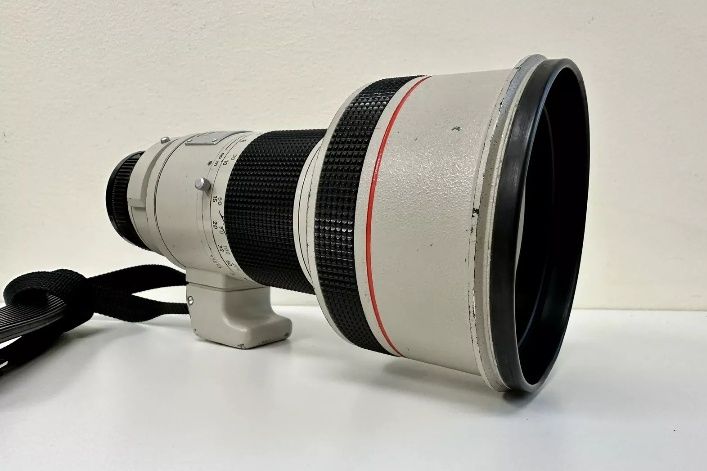Canon FD 300mm f:2,8 L com mala e parasol