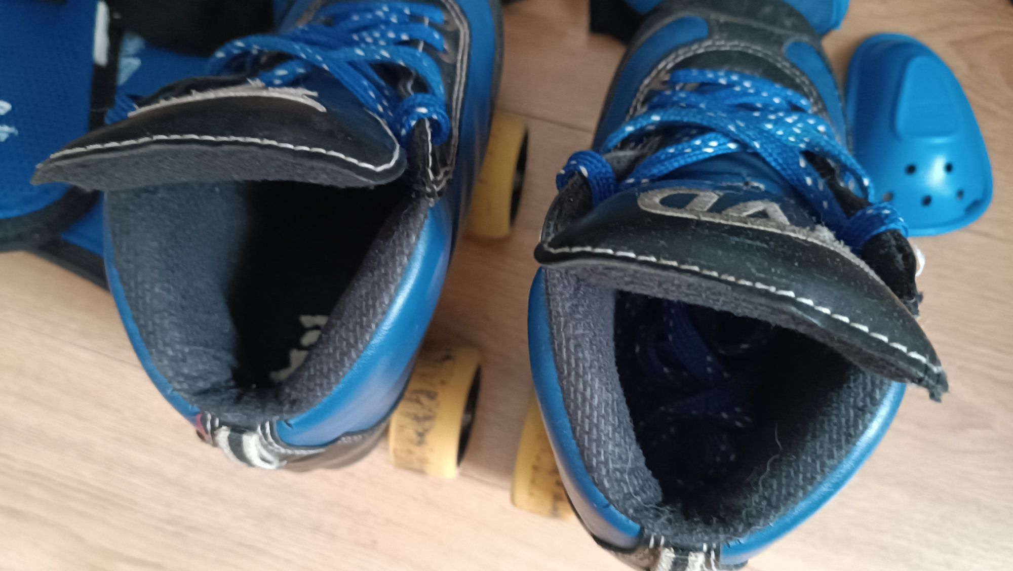 Patins hóquei TVD com equipamento completo