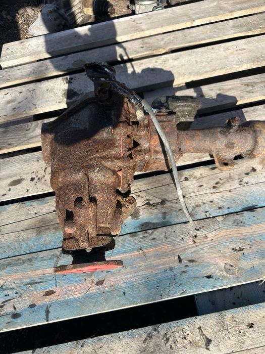 Передній редуктор Toyota Hilux 2.5 D-4D (2005–2011)